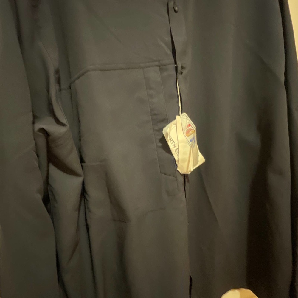 North‎ End button down - Picture 5 of 7